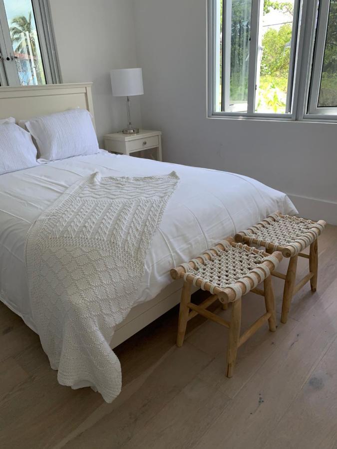 The Cay House Hotel Mangrove Cay Esterno foto
