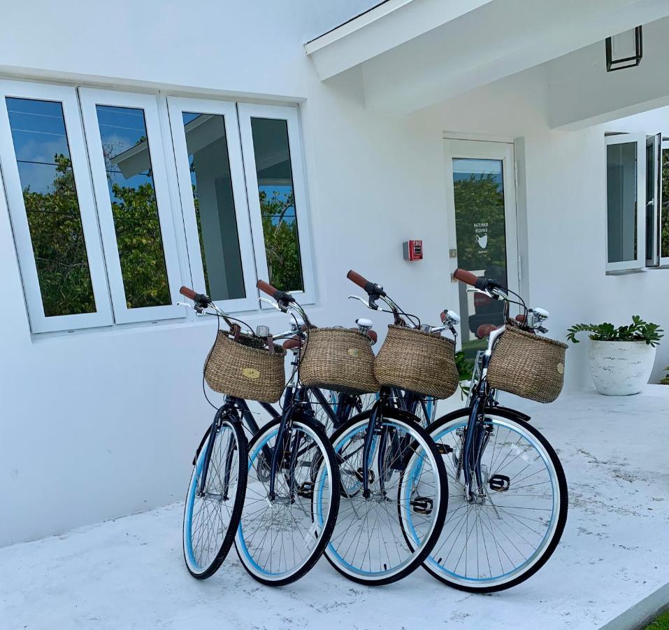The Cay House Hotel Mangrove Cay Esterno foto